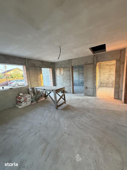 Casă cu 4 camere cu Teren 500 Mp în Joița