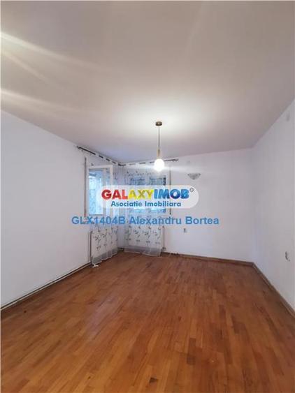 Stefan cel Mare - Ghiocei, casa 3 camere + curte - 10