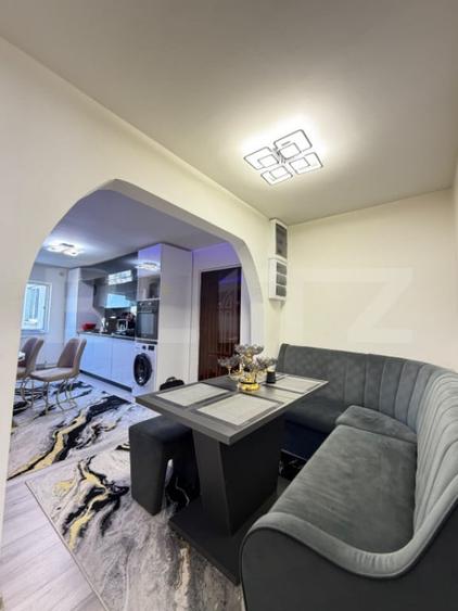Apartament cu 3 camere, decomandat, 64,89 mp, zona Parcul T - 3