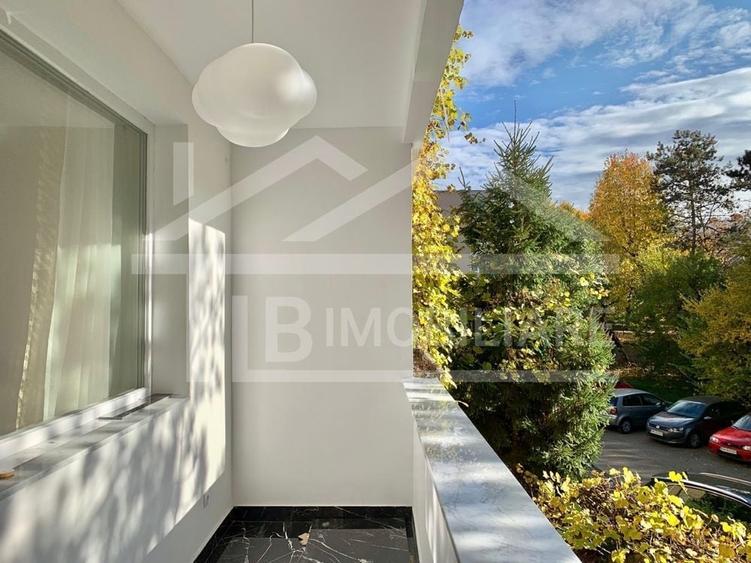 Apartament cu 2 camere decomandat în Cornișa