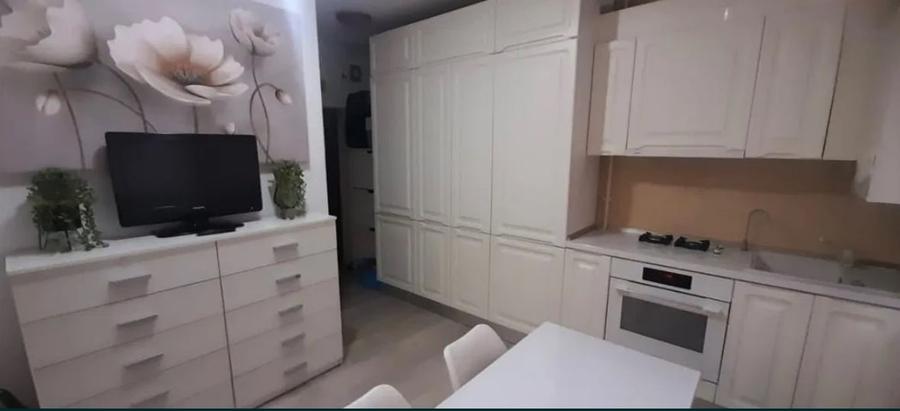 Apartament cu 2 camere decomandat în Drumul Taberei