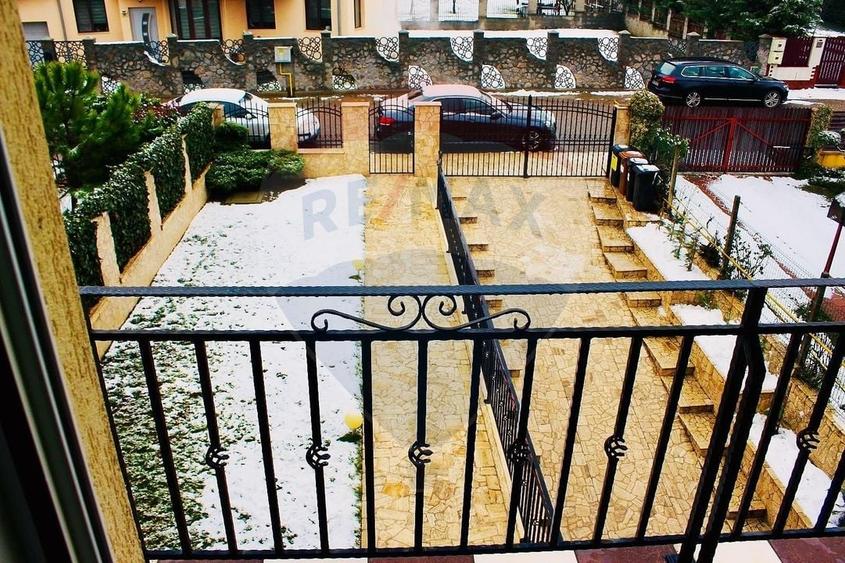 Casă cu 6 camere cu Teren 719 Mp în Oncea