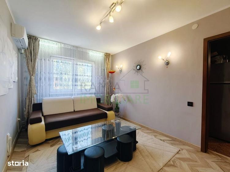 Apartament cu 3 camere în Florilor