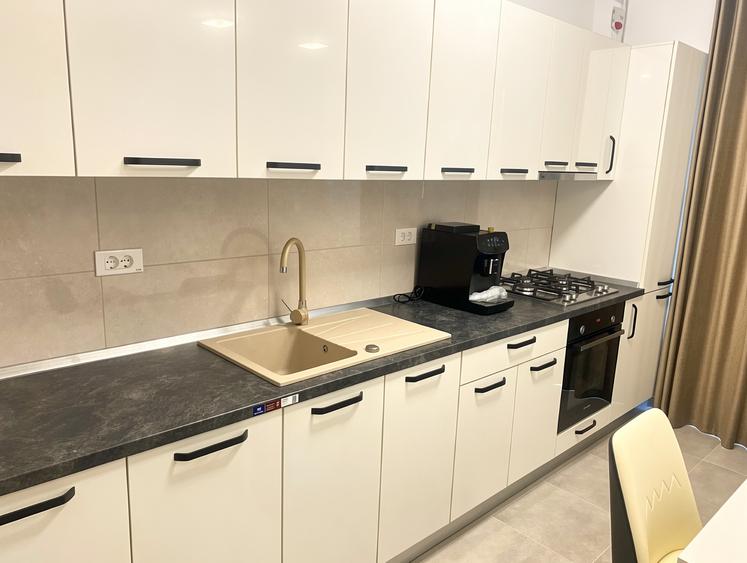 Apartament cu 2 camere decomandat în Berceni