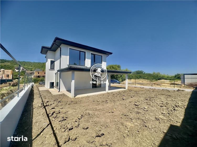 Casă cu 4 camere cu Teren 500 Mp în Bârnova