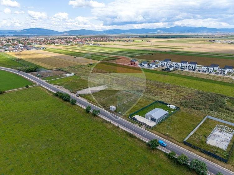 Teren Construcții intravilan de 968 mp, în Hărman