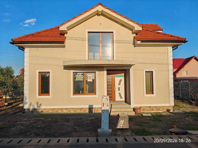 Casă cu 3 camere cu Teren 350 Mp în Sânandrei