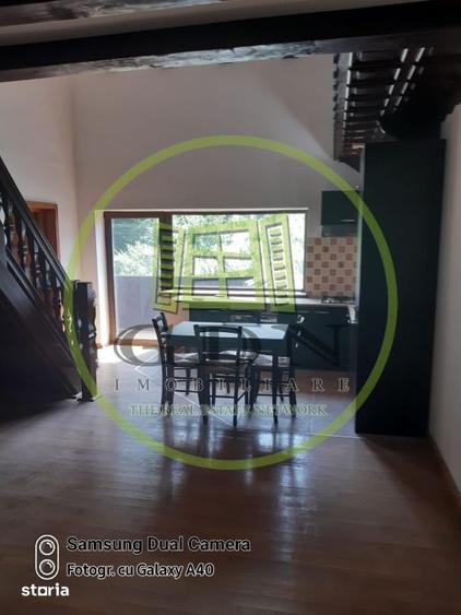 Apartament cu 3 camere, mobilat în Clăbucet