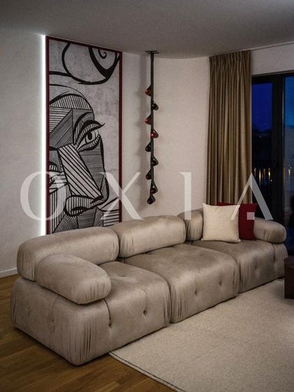 Apartament cu 3 camere semidecomandat, mobilat în Central