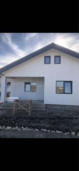 Casa de vanzare - 55000 plus TVA - 2