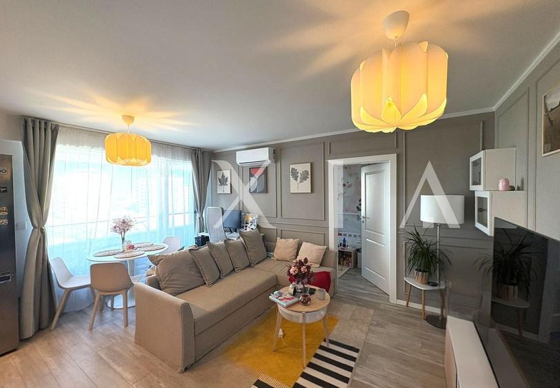 Apartament cu 3 camere semidecomandat, mobilat în Aradului