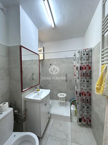 Apartament cu 2 camere semidecomandat în Fundeni