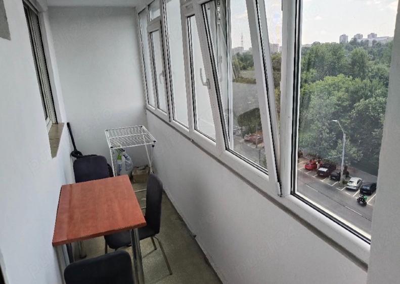 Apartament cu 2 camere semidecomandat în Tineretului