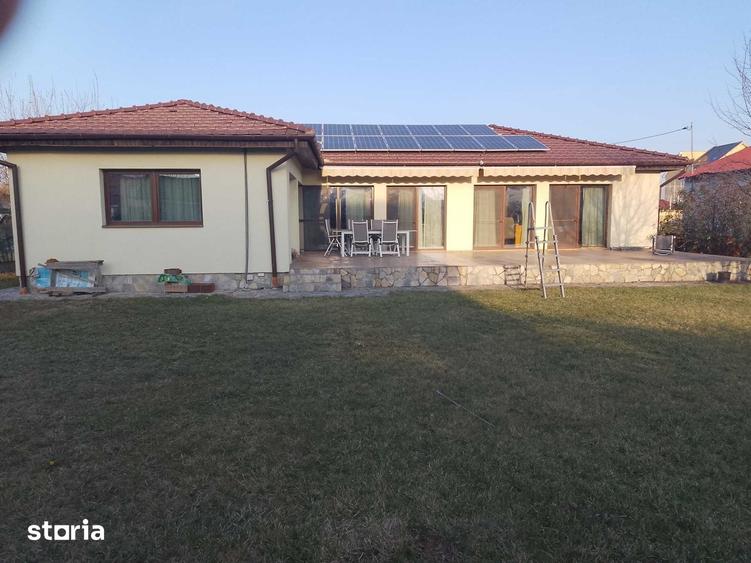 Casă cu 4 camere cu Teren 960 Mp în Nufărul