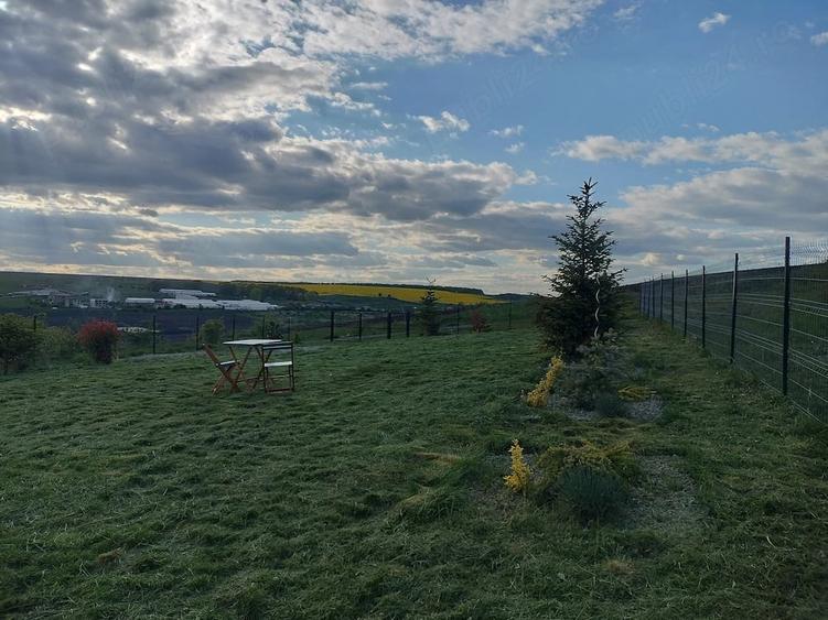 Teren de 619 mp, în Iris
