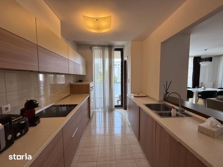 Apartament cu 3 camere, mobilat în Băneasa