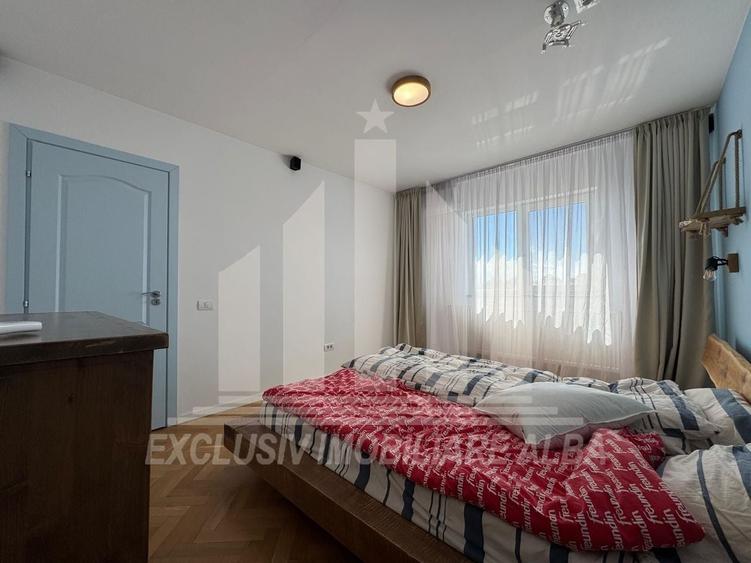 Apartament cu 3 camere decomandat, mobilat în Caroline Apulum