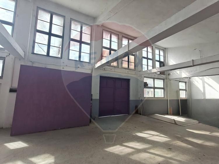 Spațiu industrial, de 468 mp, în Bulgaria