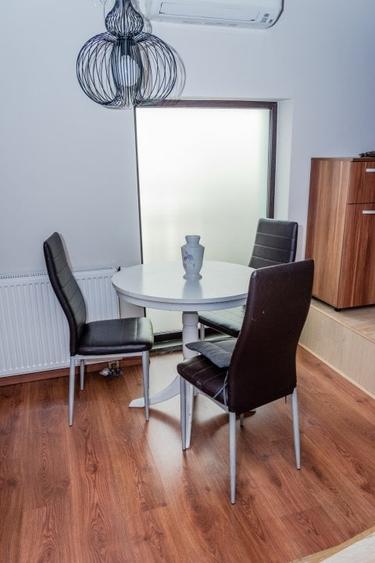 Apartament cu 2 camere decomandat în Ultracentral