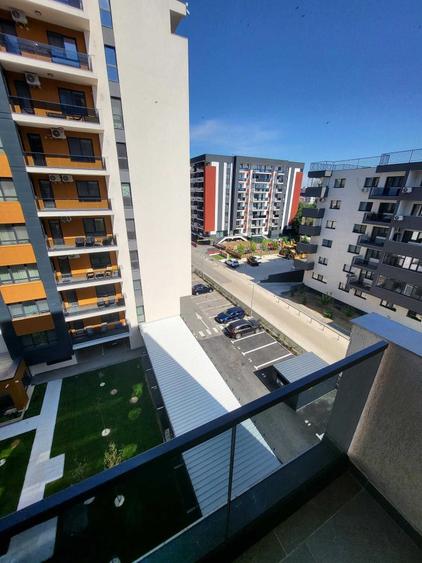 Garsonieră semidecomandată în Apărătorii Patriei
