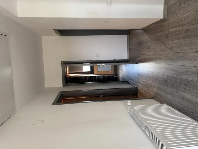 Casă cu 4 camere în Sânandrei