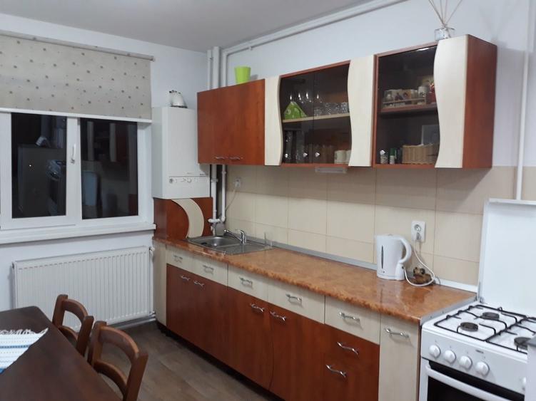 Apartament cu 2 camere decomandat în Cetate