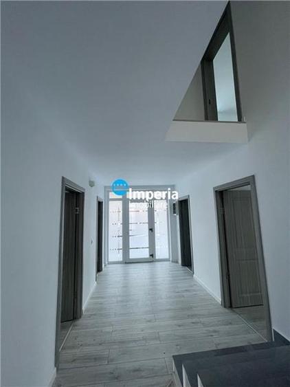 Casă individuală cu 6 camere cu Teren 450 Mp în Valea Lupului