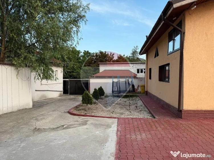 Casă cu 3 camere cu Teren 587 Mp în Glina