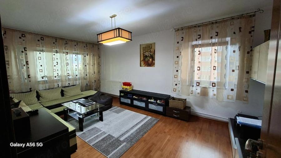 Apartament cu 3 camere decomandat în Scriitorilor