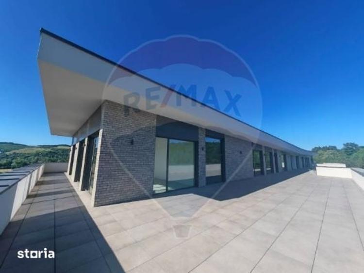 Spațiu comercial, de 347.4 mp, în Florești
