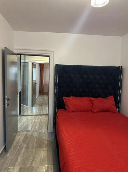 Apartament cu 3 camere semidecomandat, mobilat în Lacul Tei