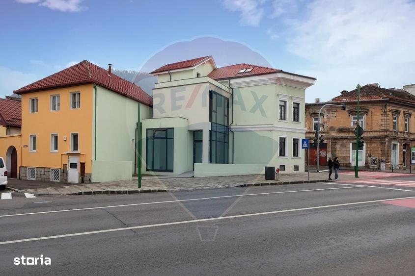 Spațiu comercial, de 260 mp, în Central