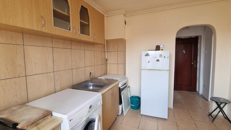 Garsonieră decomandată în Micro 14