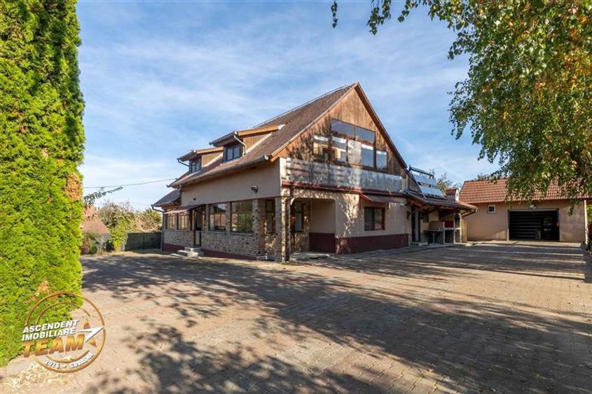 Casă individuală cu 5 camere cu Garaj în Exterior Est