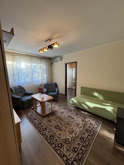 Apartament cu 2 camere semidecomandat în Malu Roșu