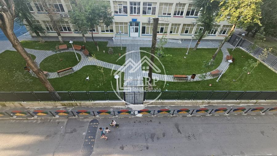 Apartament cu 3 camere decomandat, mobilat în Morarilor