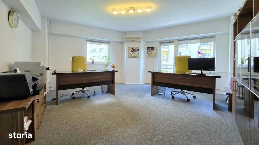 Apartament cu 4 camere decomandat în Universitate