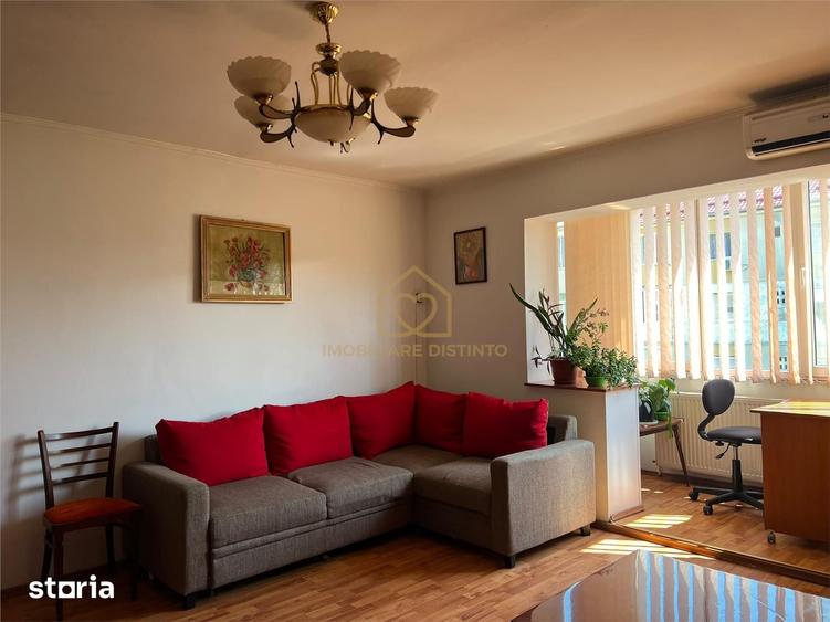 Apartament cu 3 camere în Săsar