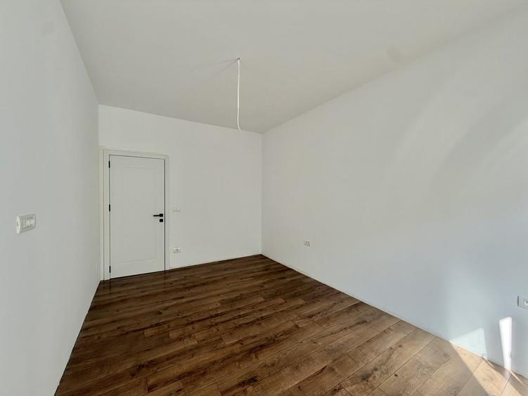 Duplex cu 4 camere cu Canalizare în Giroc