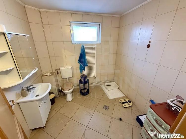 Casă cu 5 camere cu Teren 214 Mp în Central