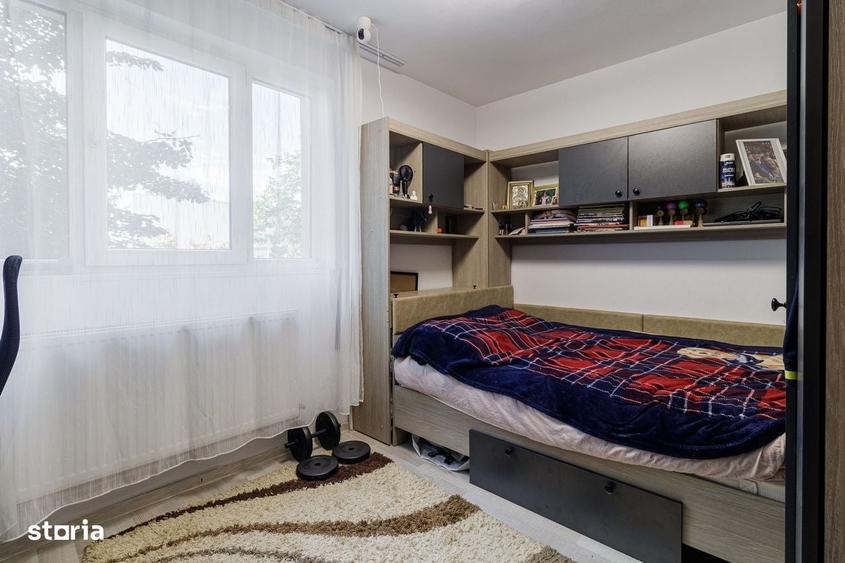 Apartament cu 3 camere în Drumul Taberei
