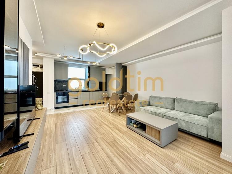 Apartament cu 4 camere decomandat, mobilat în Pipera