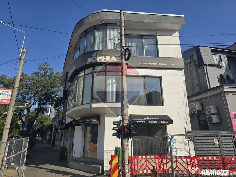 Spațiu comercial, de 230 mp, în Gara de Nord