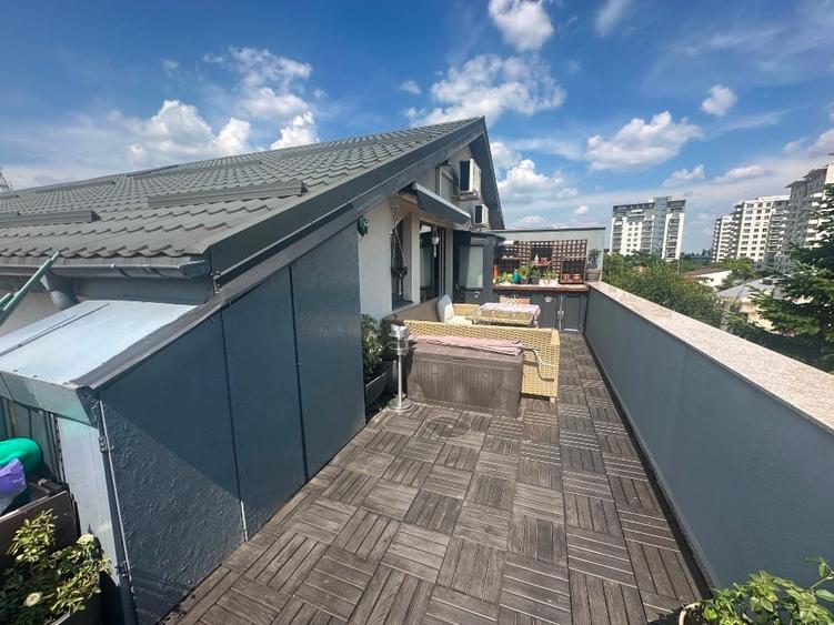 Apartament cu 2 camere semidecomandat, mobilat în 1 Mai