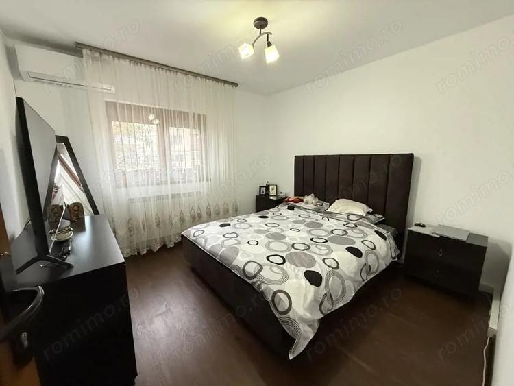 Apartament cu 4 camere decomandat, mobilat în Baba-Dochia