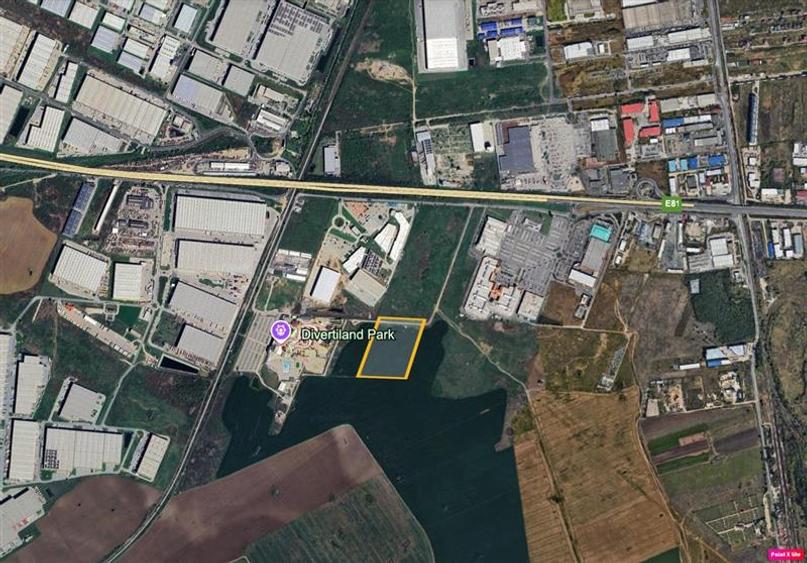 Teren intravilan de 42500 mp, în Domnești