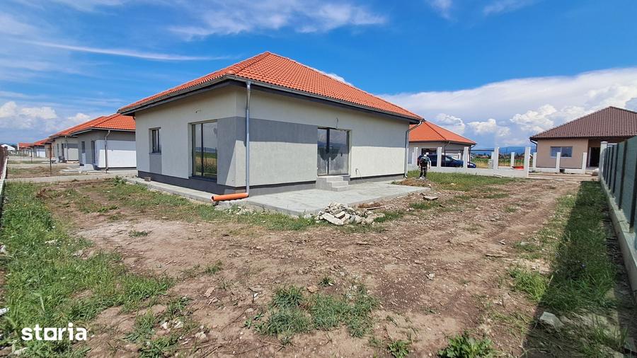 Casă cu 3 camere cu Teren 484 Mp în Prejmer