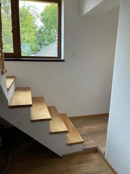 Casă cu 4 camere cu Teren 3261 Mp în Stâncești