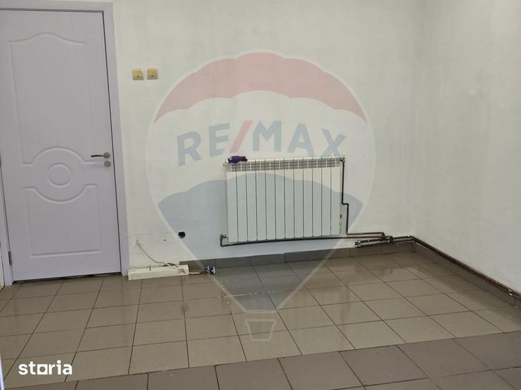 Apartament cu 3 camere decomandat în Republicii