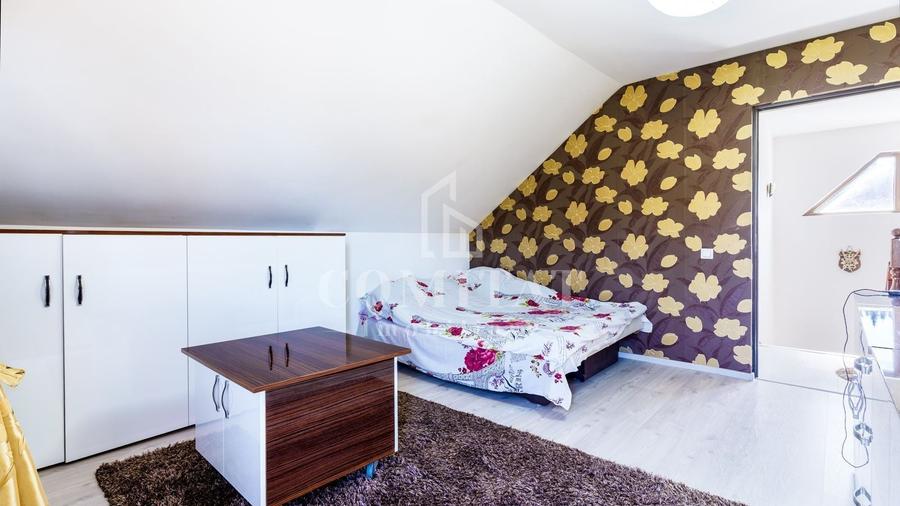 Casă individuală cu 4 camere cu Canalizare în Făget